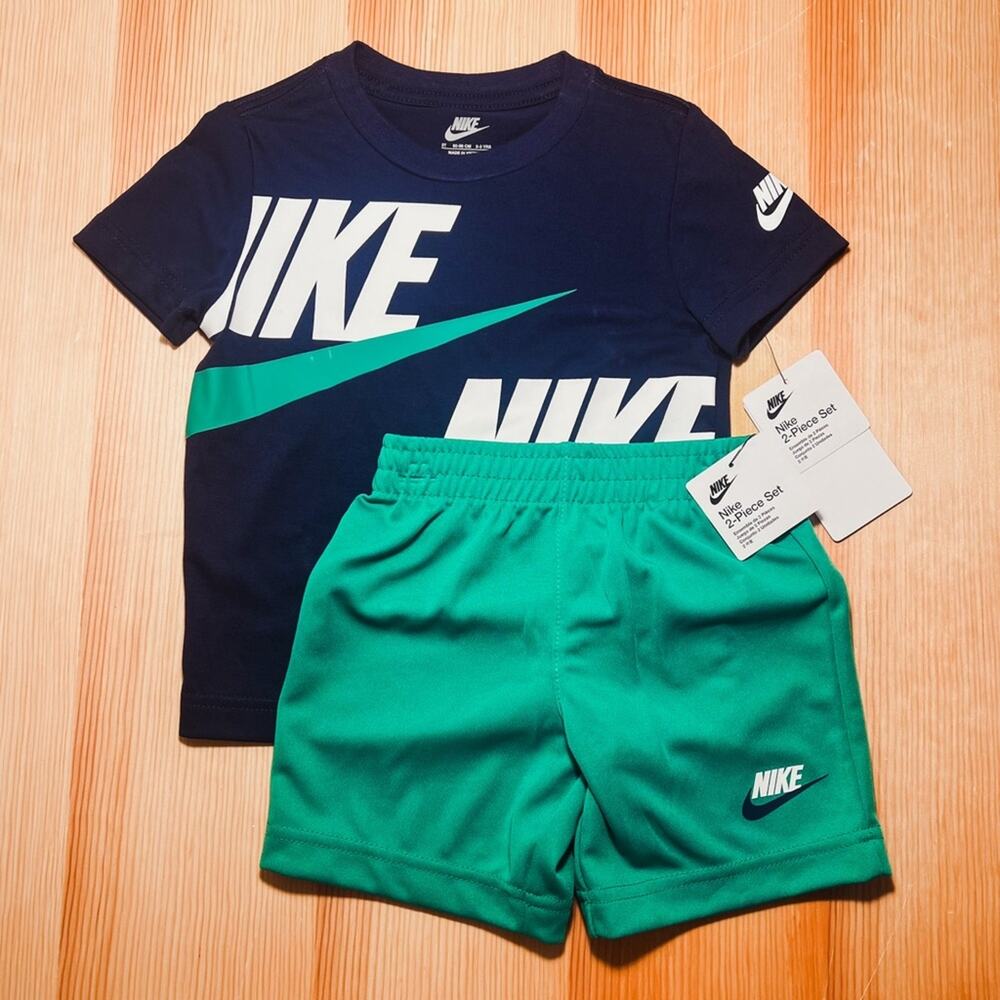 Nike Boys T-shirt and Shorts Set